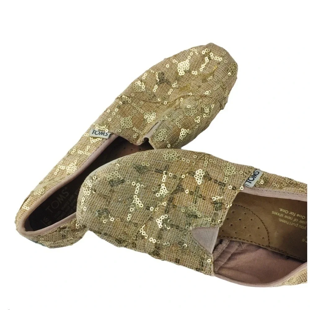 Toms slip on loafers gold with gold sequence‎ size 6.5